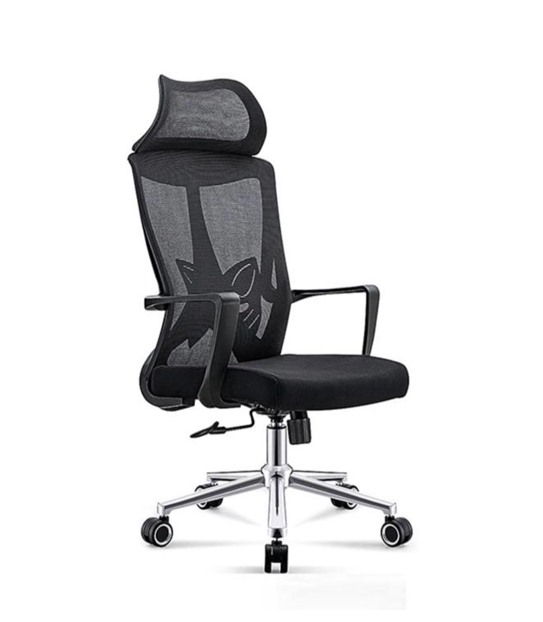 145 Office Revolving Chair (18000) 145 Office Revolving Chair