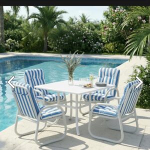 211 Miami Garden Set